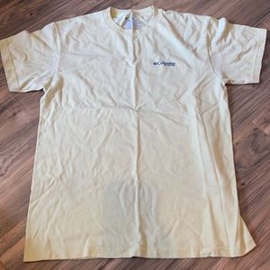 Columbia Yellow American Flag Fishing Medium Shirt